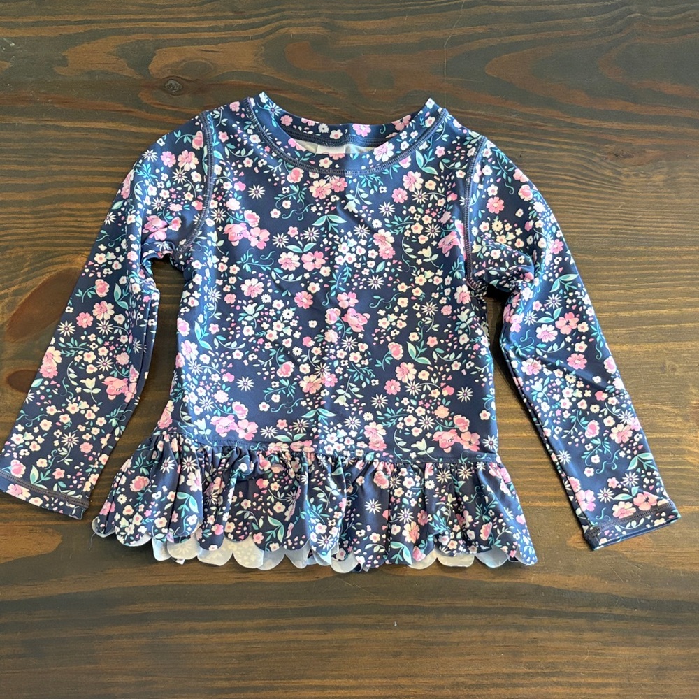 Ruffle Butts long sleeve rash guard. 4T.